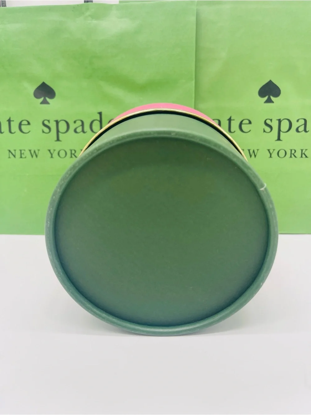 kate spade Hot Pink & Dark Green Round Gift Box with Gold Trim New
